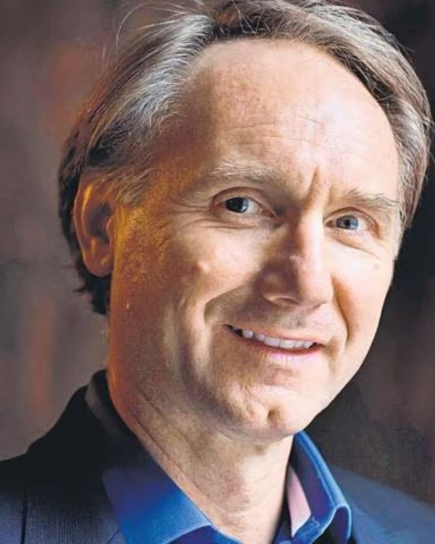 Dan Brown