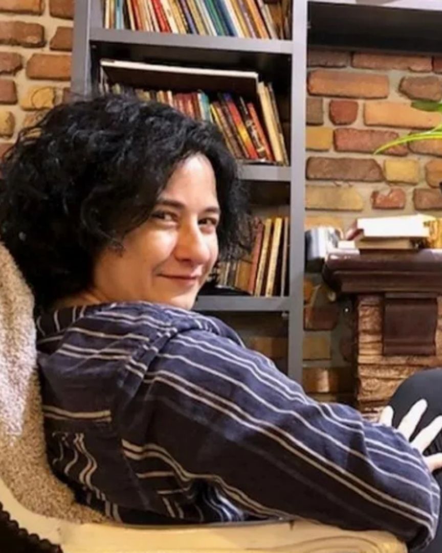 Naz N. Varlı