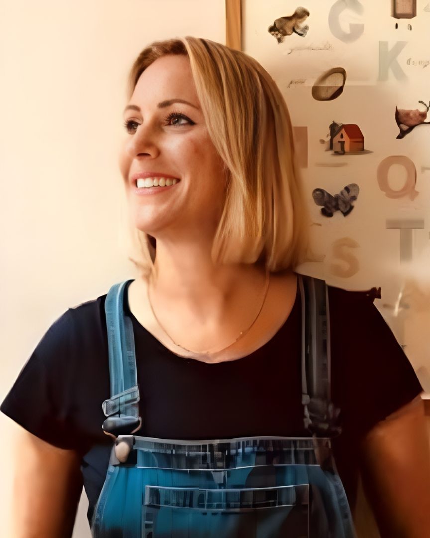 Lucy Morris
